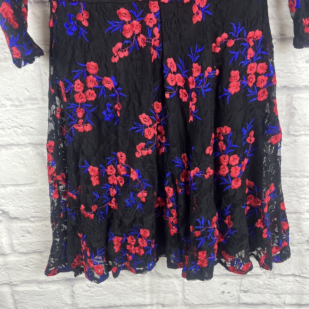 Lulu's Whimsigoth Romantic Embroidered Floral Lace Overlay Skater Dress Small - Picture 9 of 11